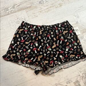 Hot Topic Thorn & Fable Black Mushroom Print Ruffle Shorts Size 2X